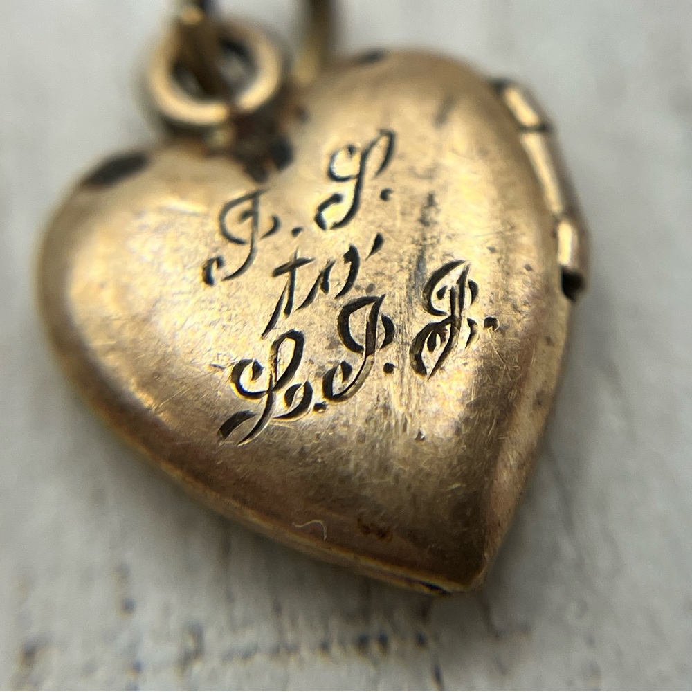 Vintage 10k Gold Heart Pendant/charm - Picture 5 of 7